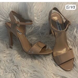 Steve Madden Beige Patent Leather Heels